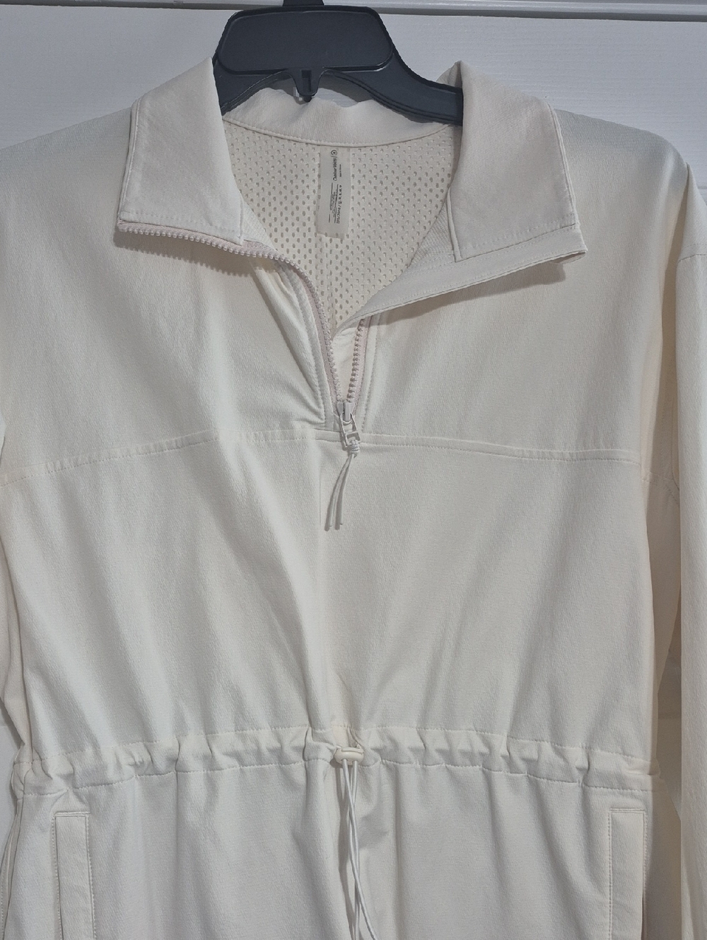 Outdoor Voices Pullover Jacket 1/4 Zip Drawstring Waist Cream Color  Pockets M